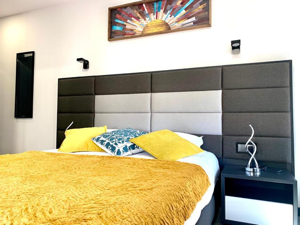 Taska Vila Velha Mirandela Buitenkant foto