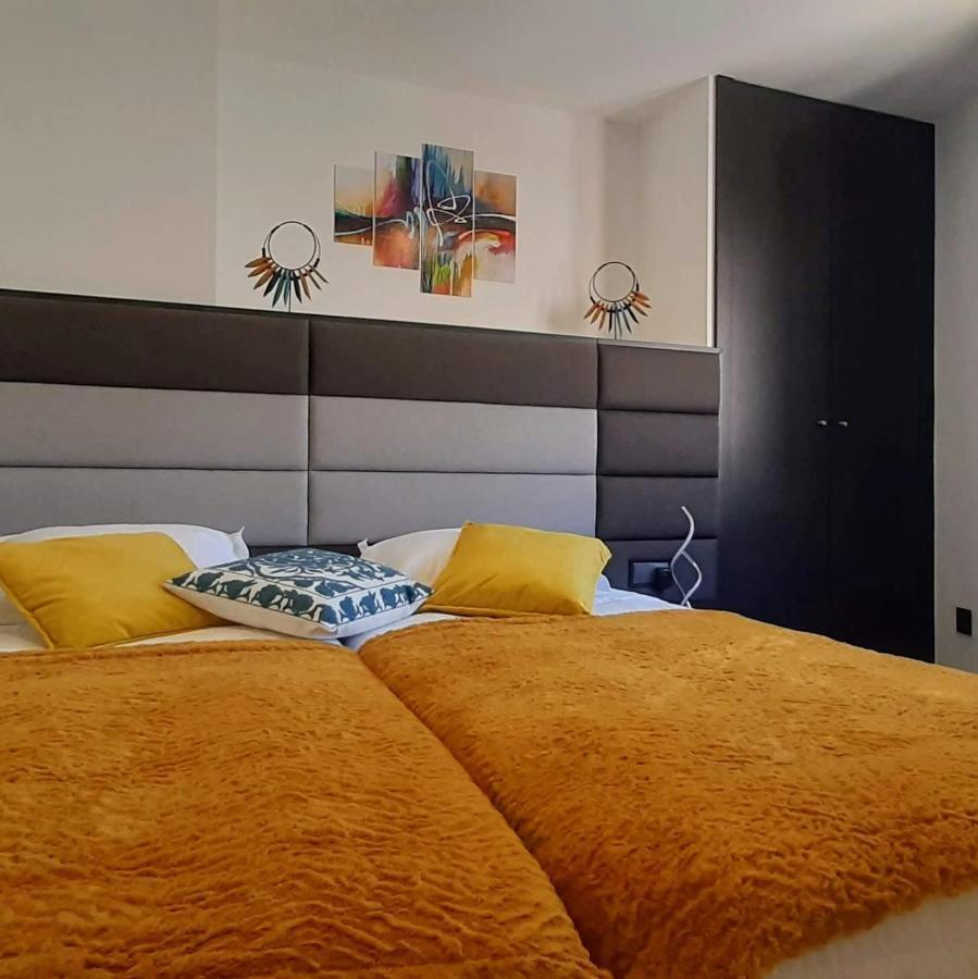 Taska Vila Velha Mirandela Buitenkant foto