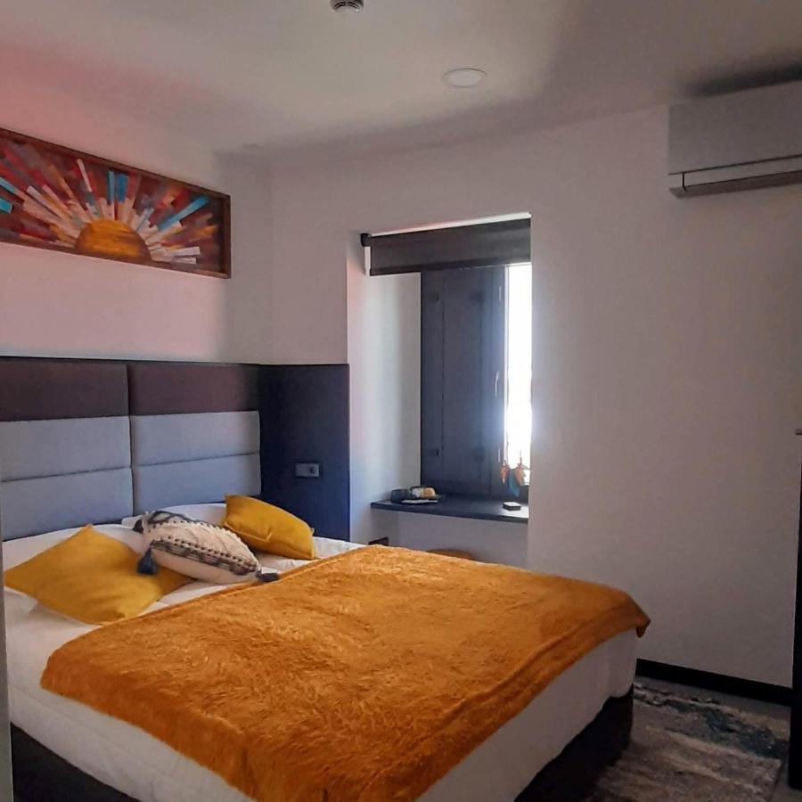 Taska Vila Velha Mirandela Buitenkant foto
